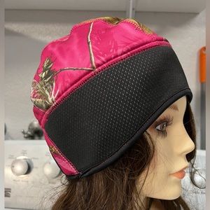 NWT RealTree APC beanie hat